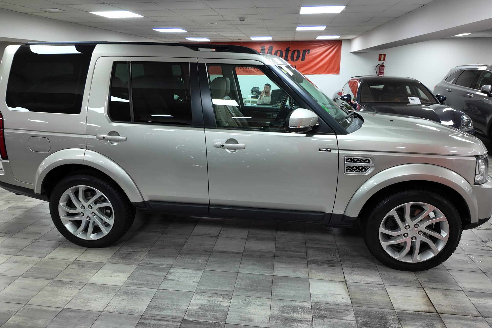 Land-Rover Discovery