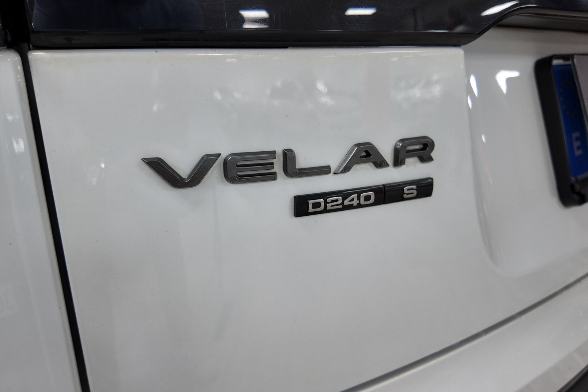 Land-Rover Range Rover Velar