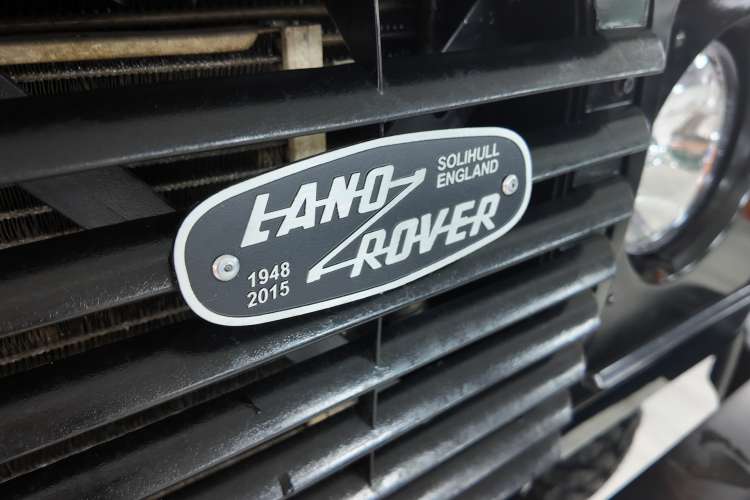 Land-Rover Defender