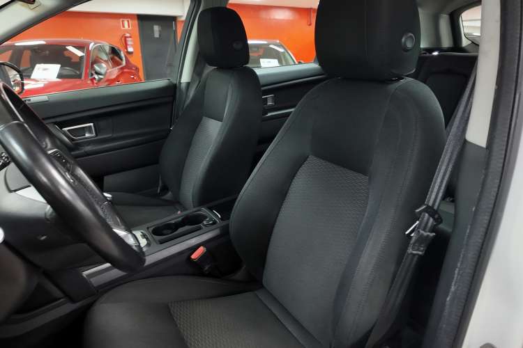 Land-Rover Discovery
