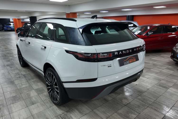 Land-Rover Range Rover Velar