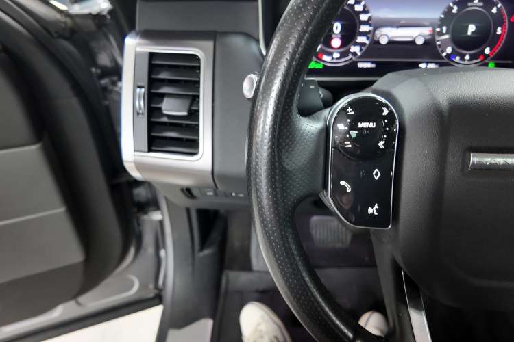 Land-Rover Range Rover Sport