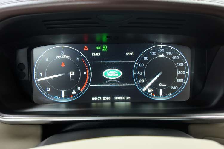 Land-Rover Range Rover