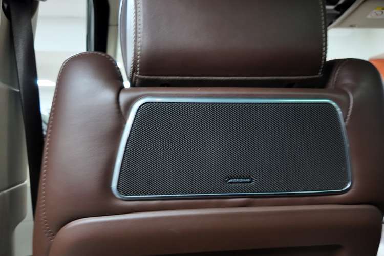 Land-Rover Range Rover