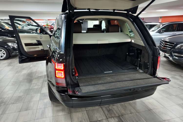 Land-Rover Range Rover