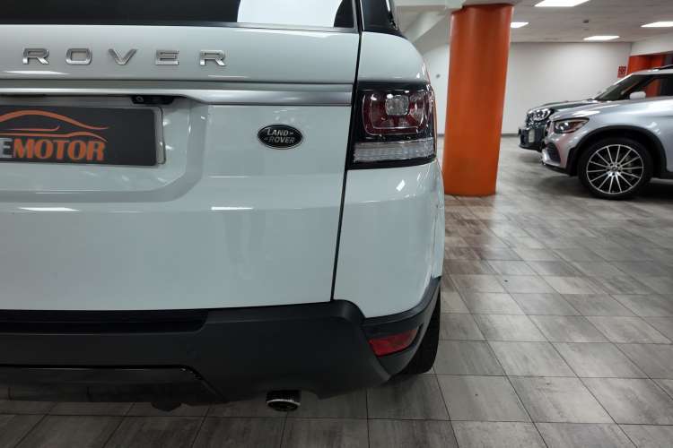 Land-Rover Range Rover Sport