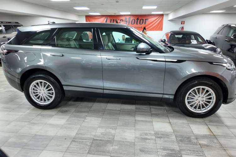Land-Rover Range Rover Velar