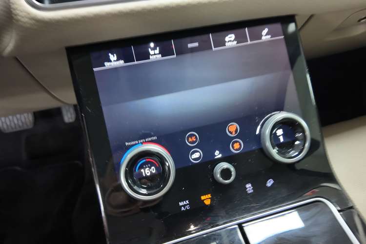 Land-Rover Range Rover Velar