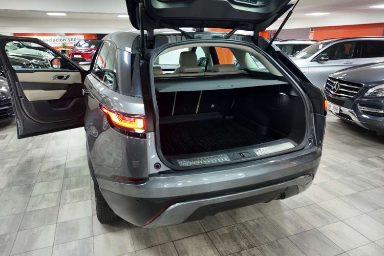 Land-Rover Range Rover Velar