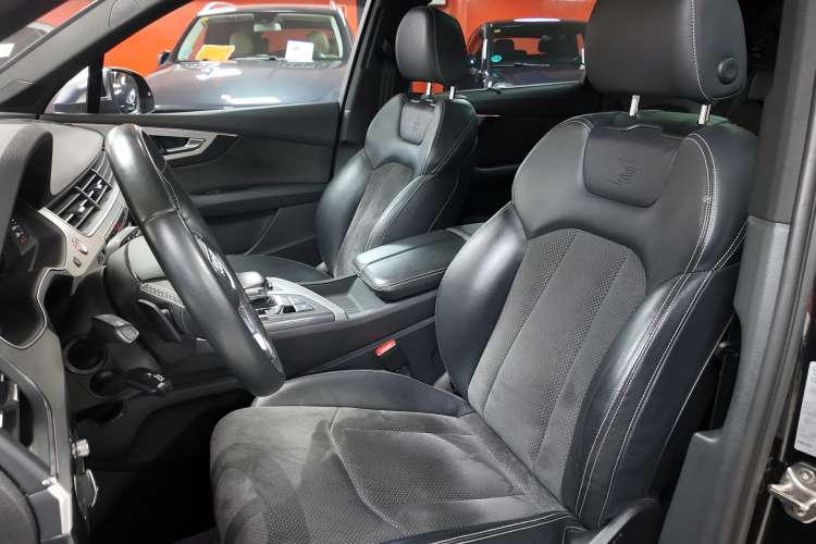 Audi SQ7