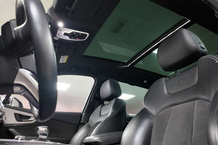 Audi SQ7