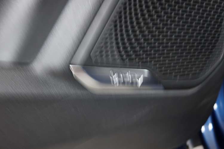 Lynk & Co CO 01