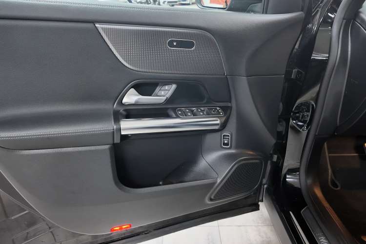 Mercedes-Benz Clase EQA