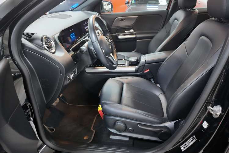 Mercedes-Benz Clase EQA