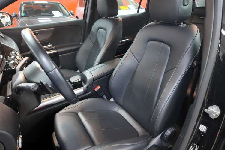 Mercedes-Benz Clase EQA