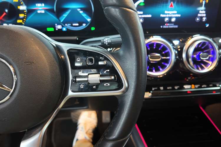 Mercedes-Benz Clase EQA