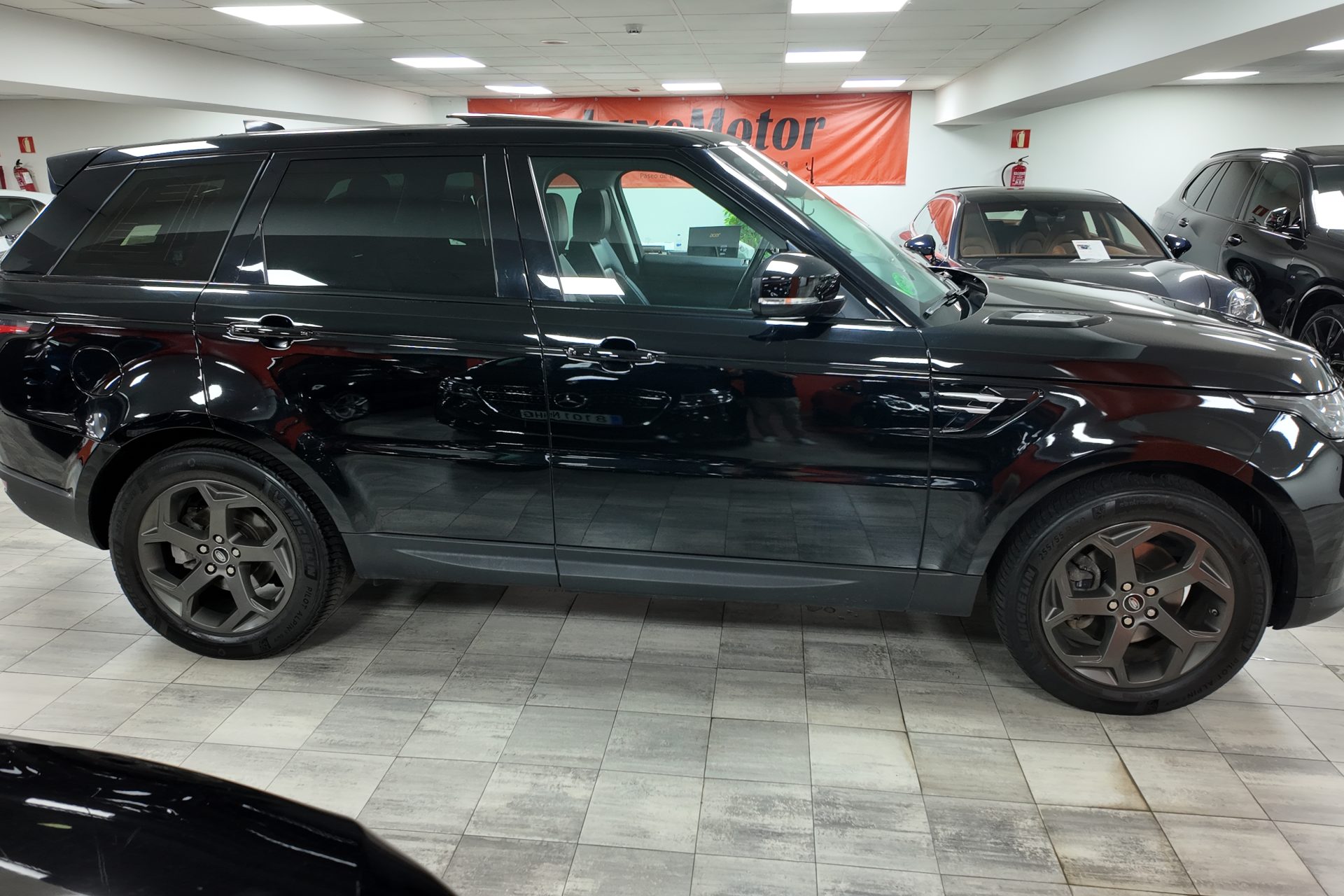 Land-Rover Range Rover Sport