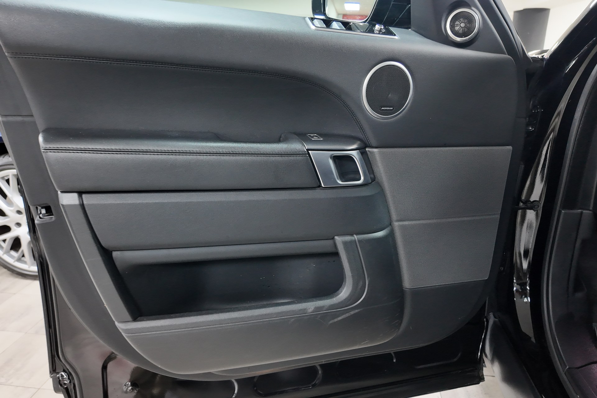 Land-Rover Range Rover Sport