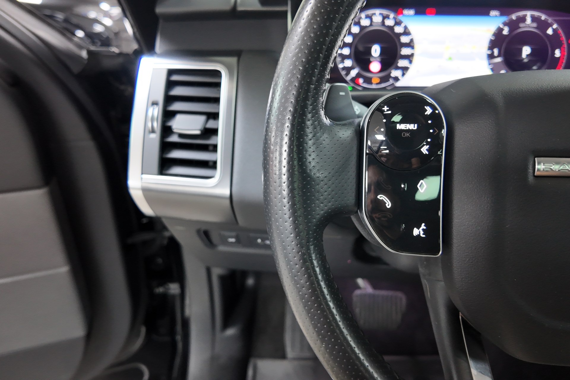 Land-Rover Range Rover Sport