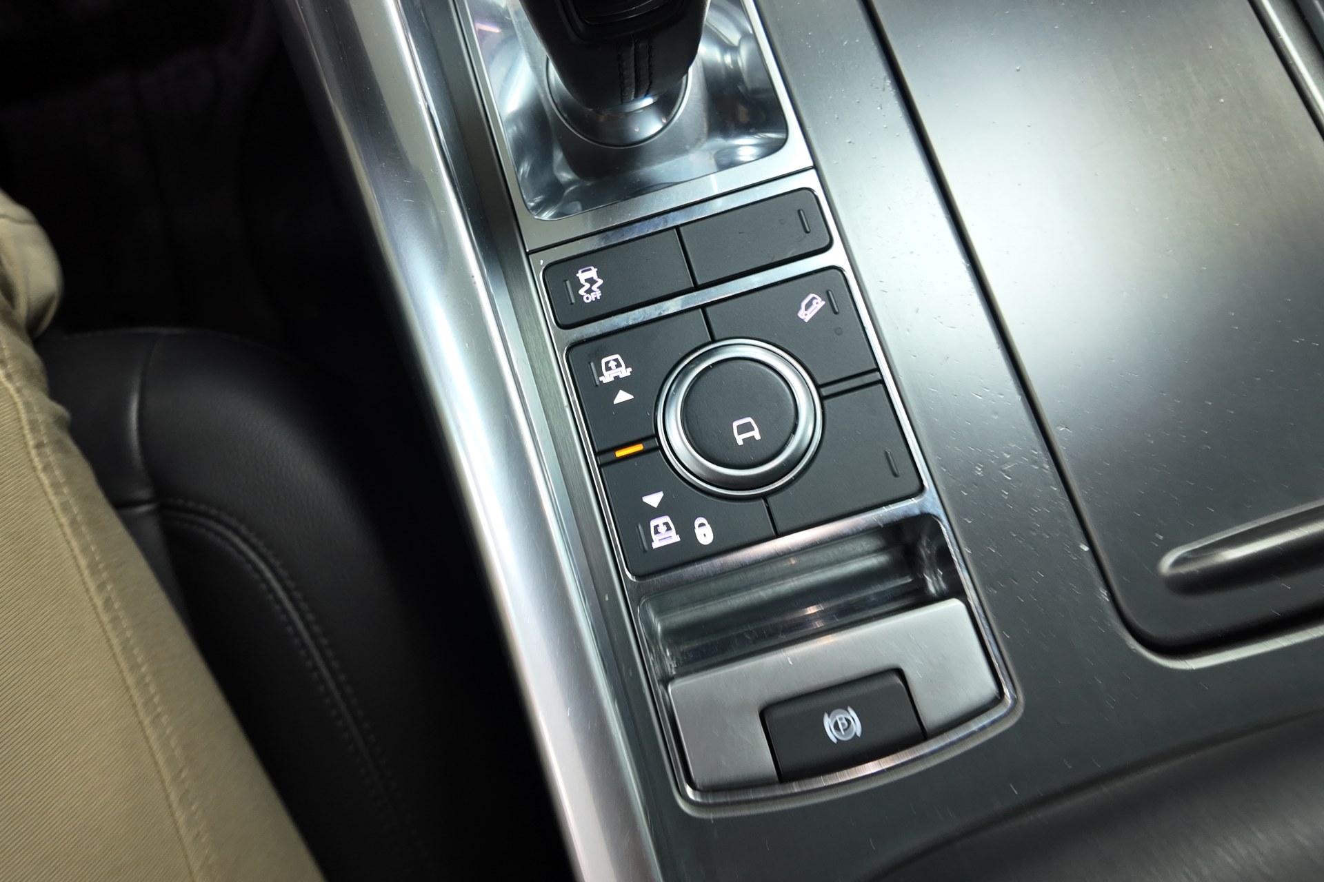 Land-Rover Range Rover Sport