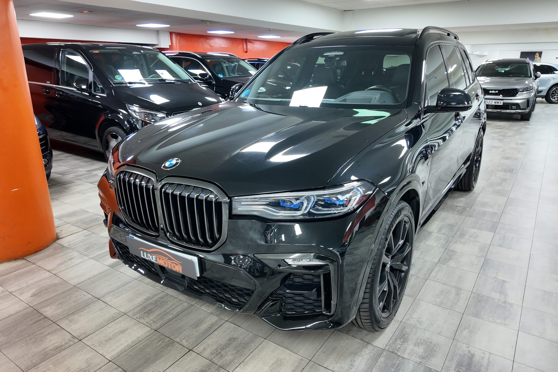 BMW X7