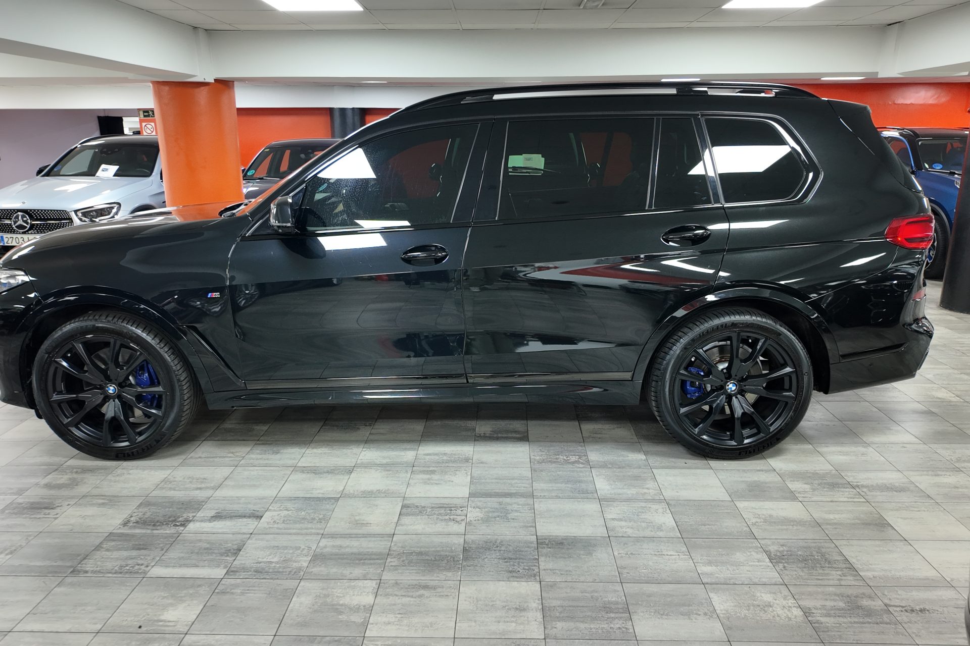 BMW X7