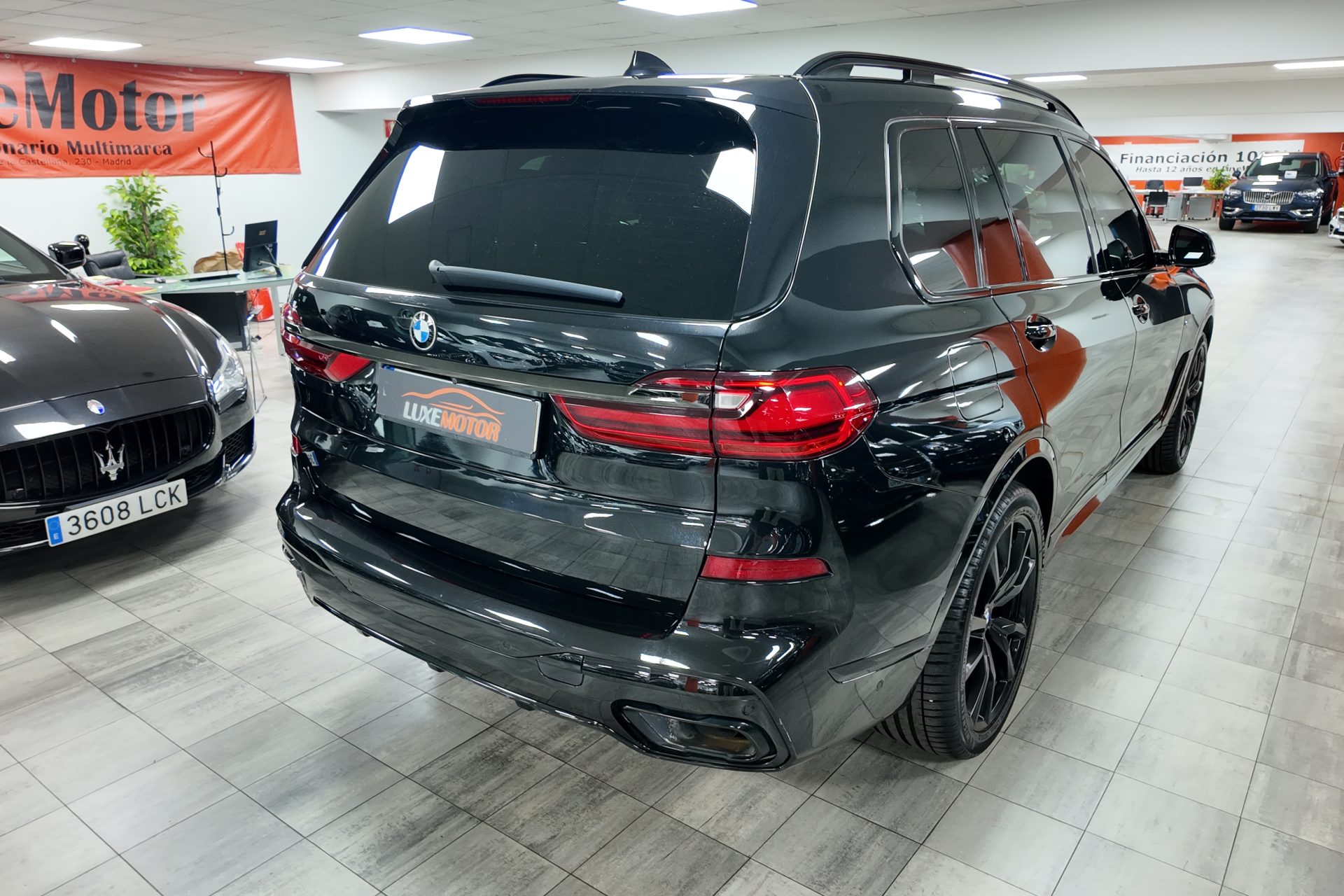 BMW X7
