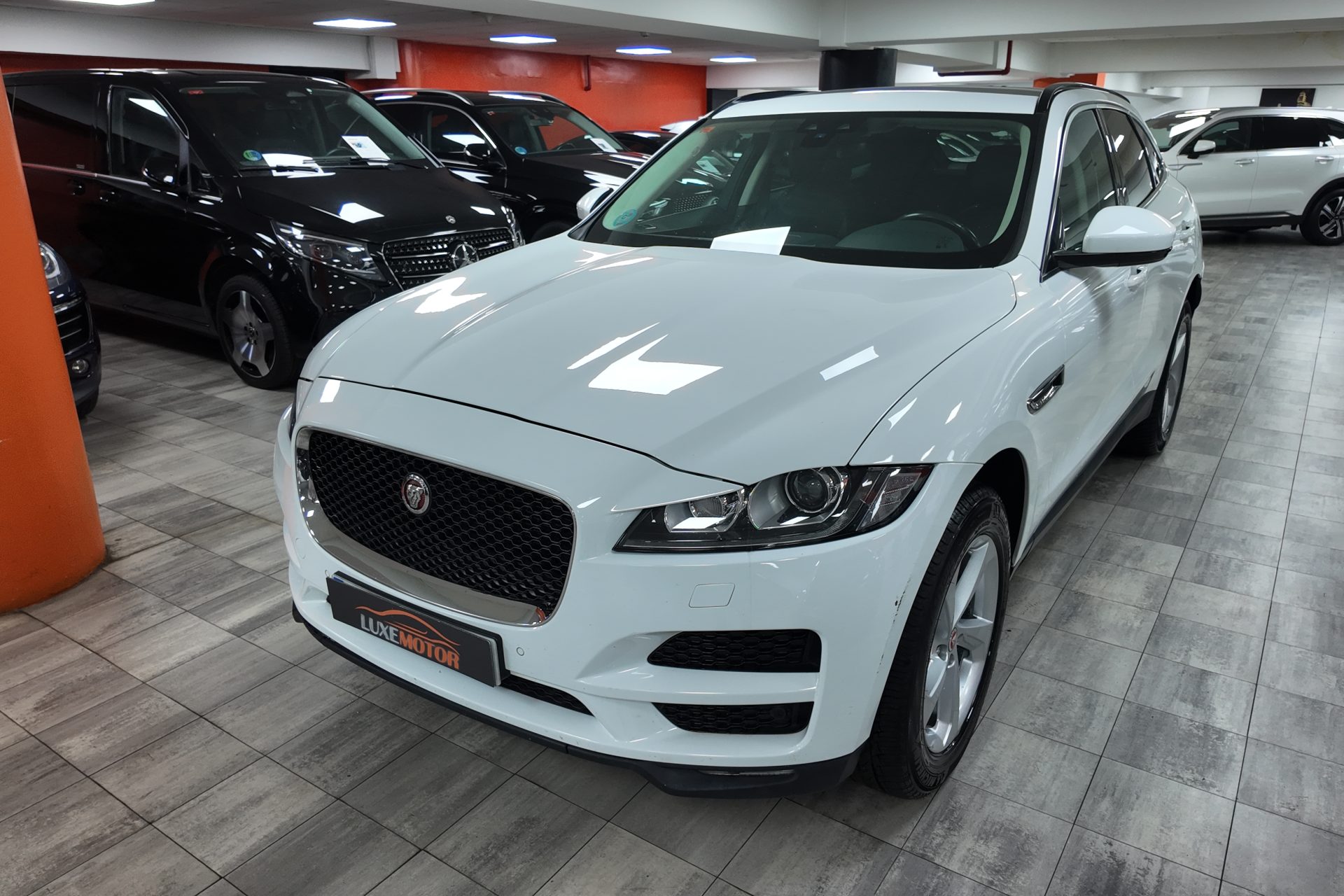 Jaguar F-Pace