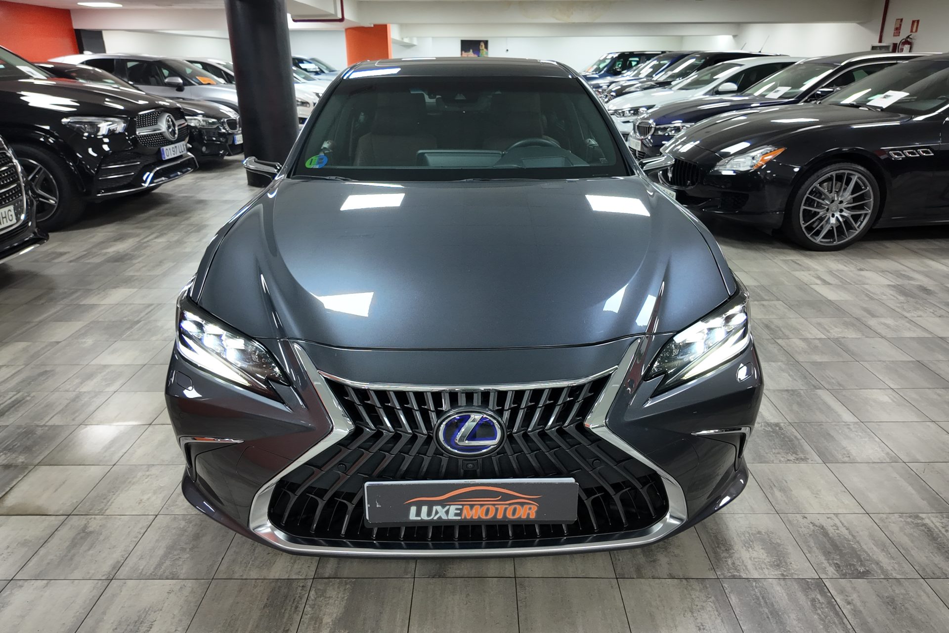 Lexus ES