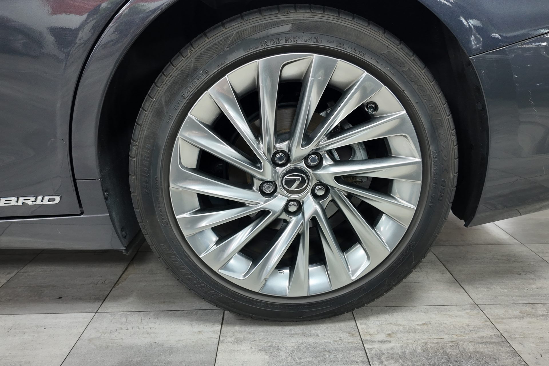 Lexus ES