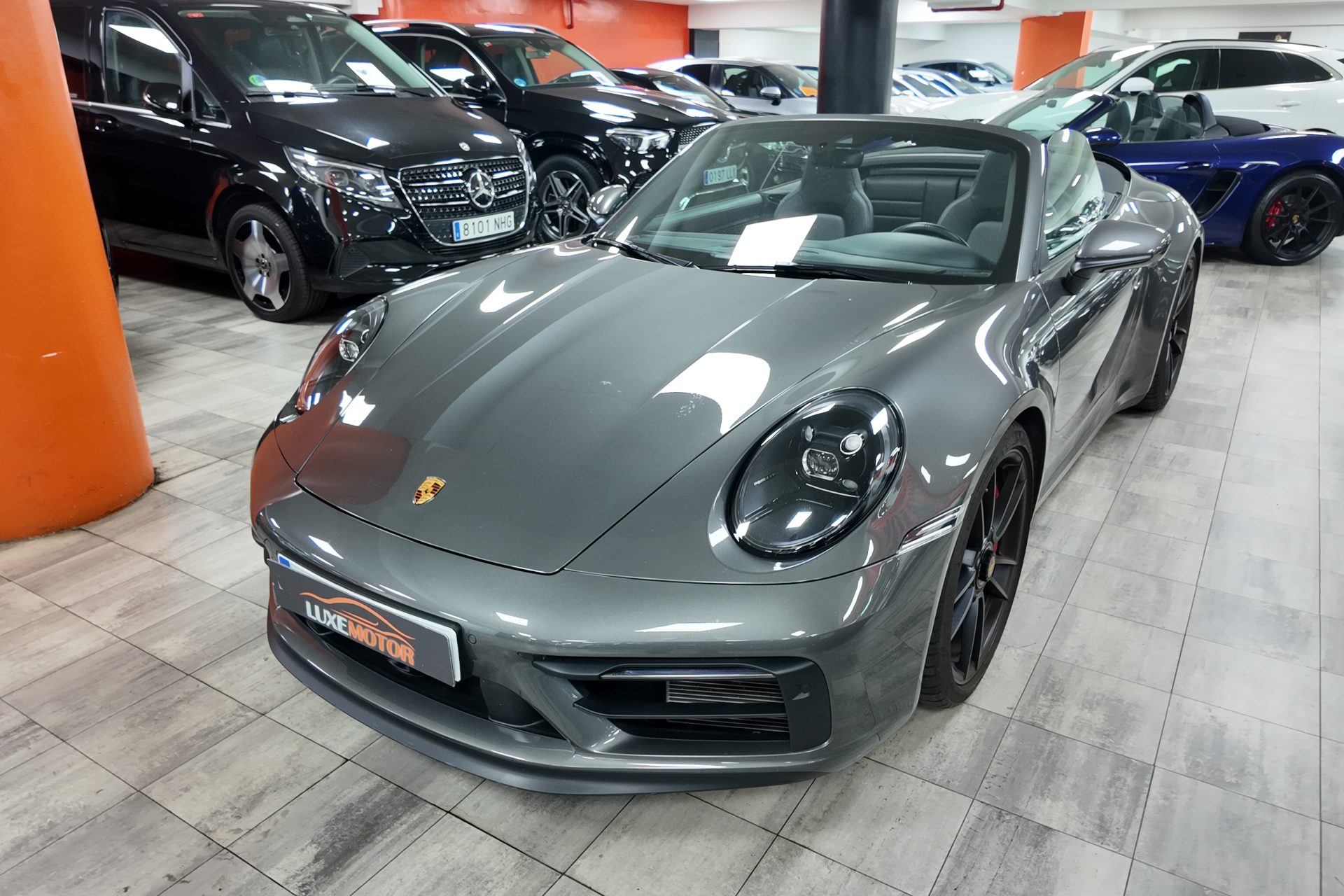 Porsche 911