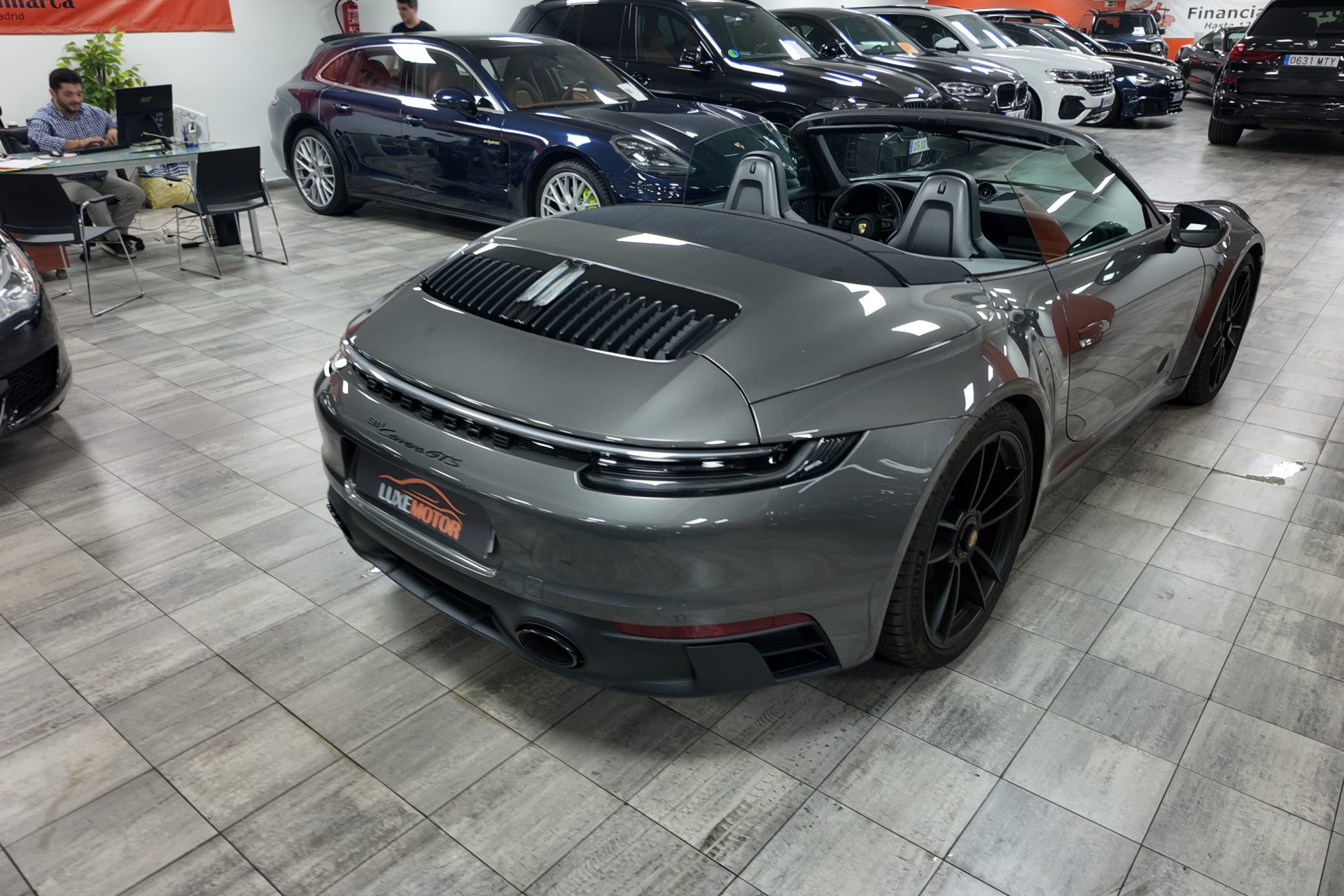 Porsche 911