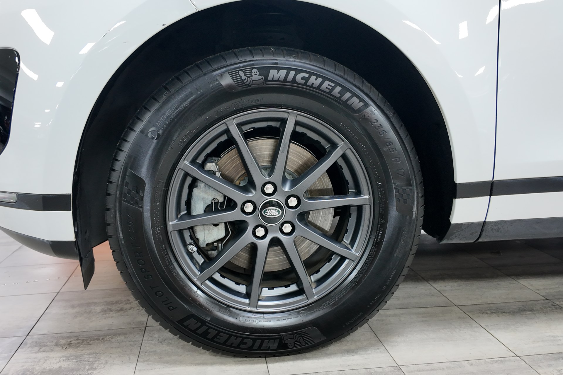Land-Rover Range Rover Evoque
