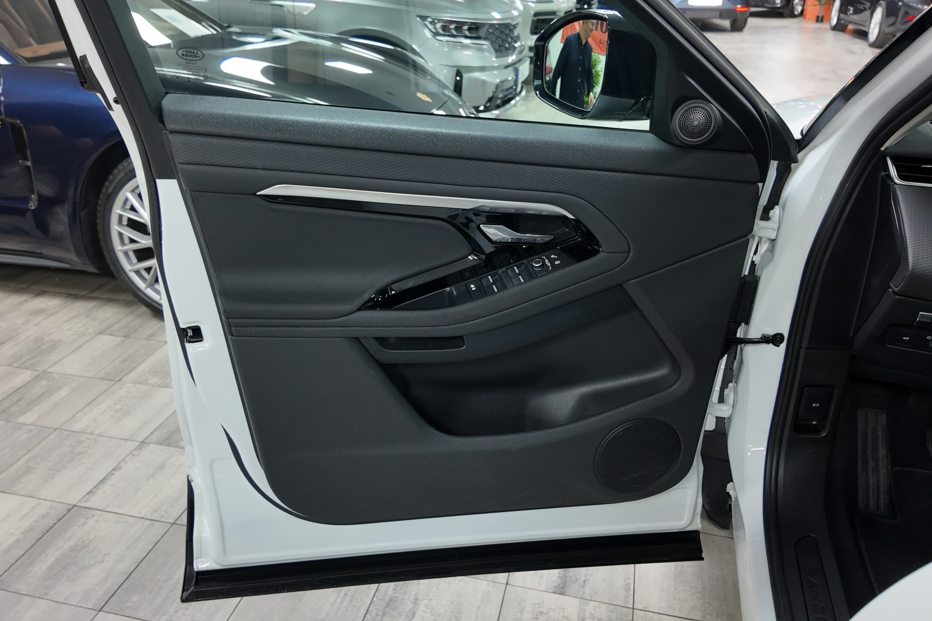 Land-Rover Range Rover Evoque