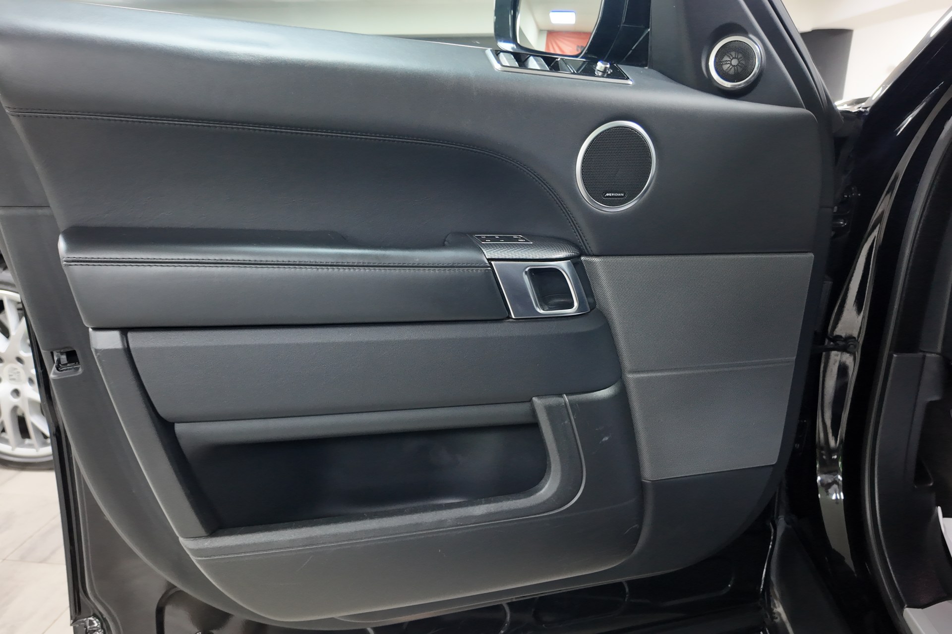 Land-Rover Range Rover Sport