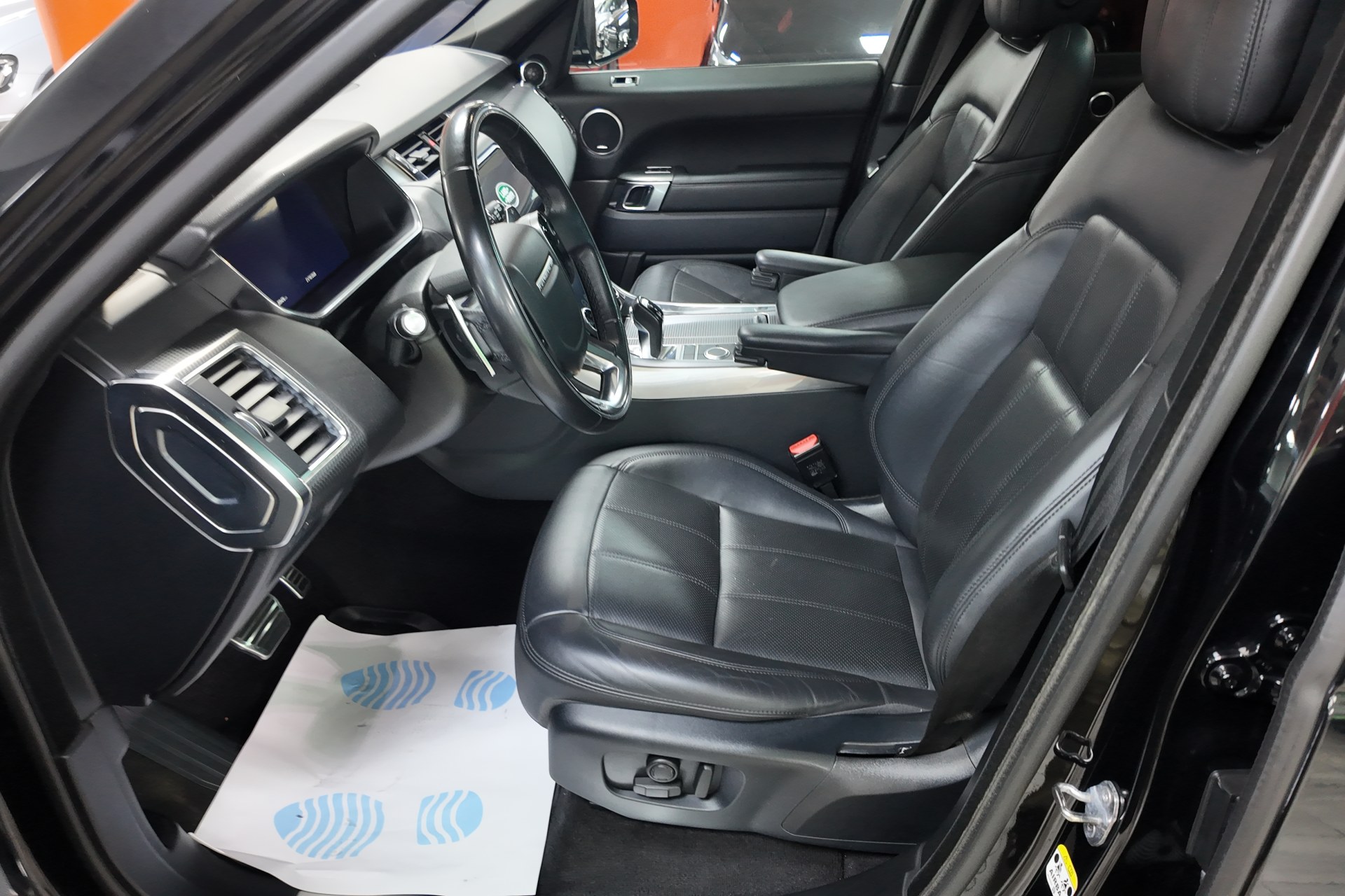 Land-Rover Range Rover Sport