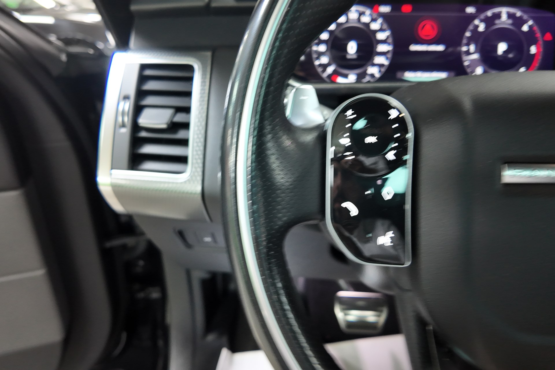 Land-Rover Range Rover Sport